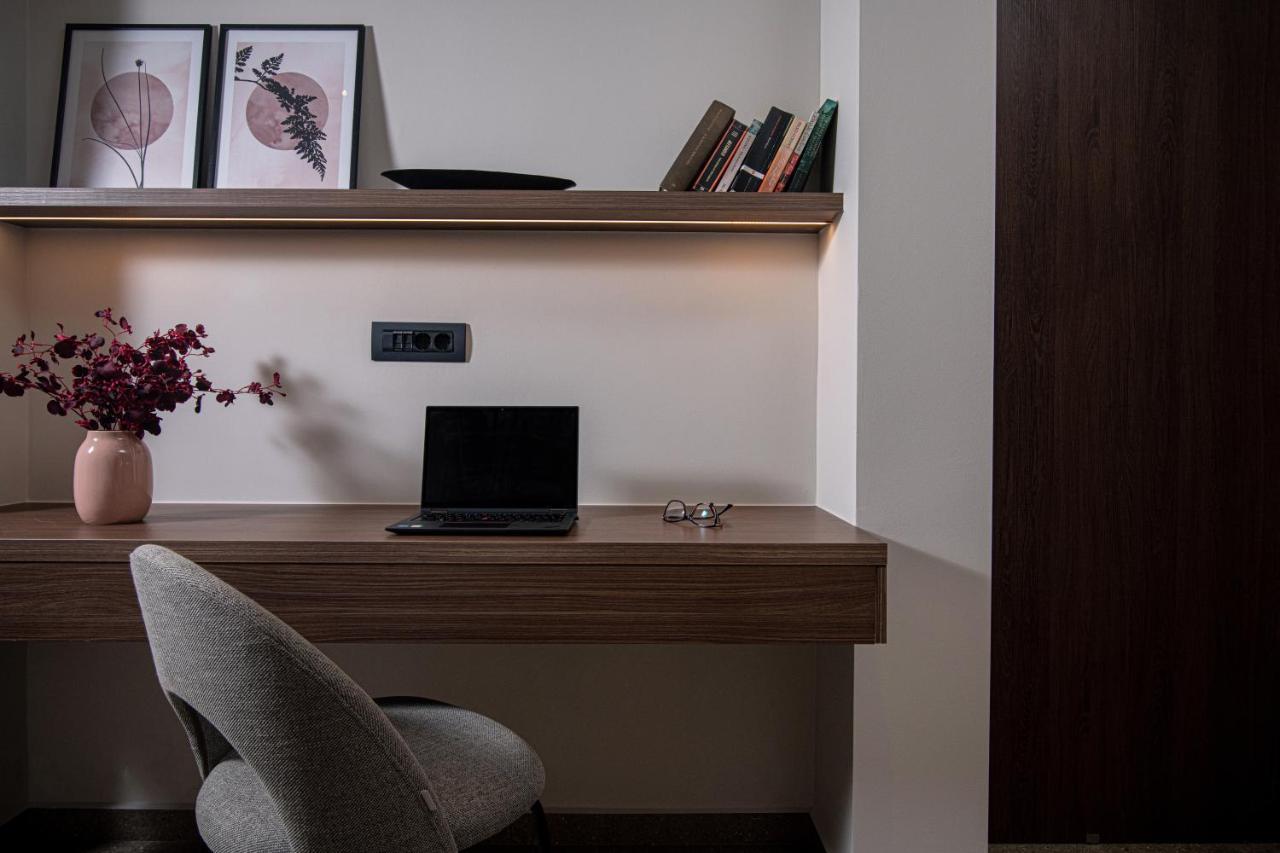 The Pink Penthouse Apartment Heraklion  Bagian luar foto